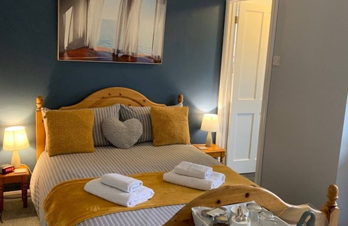 Cambridge Bed & Breakfast | The Holly Tree