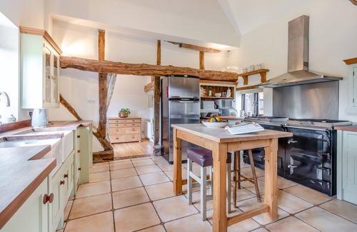 Cosford House | The Holt Barn - Three Bedroom House, Sleeps 6