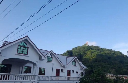 Union Island Condo | The Home Hotel - Village Suite 3