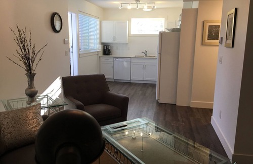 Aldergrove Apartment | The home's sweet home in the meadows