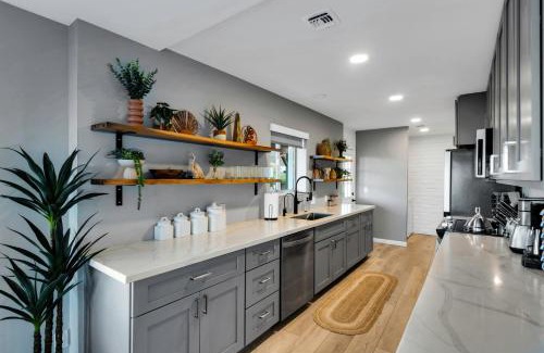 Mountain Gardens Estates House | The Horizon Haven - Gem Show
