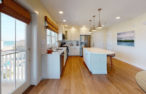 Misquamicut Hotel | The Hotel Maria