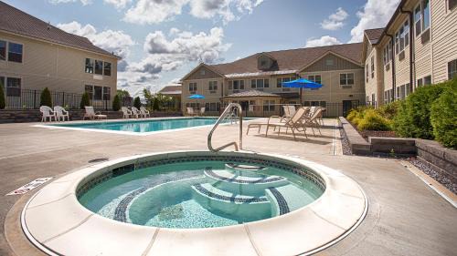 Saratoga Springs Hotel | The Hotel Saratoga, an Ascend Collection Hotel