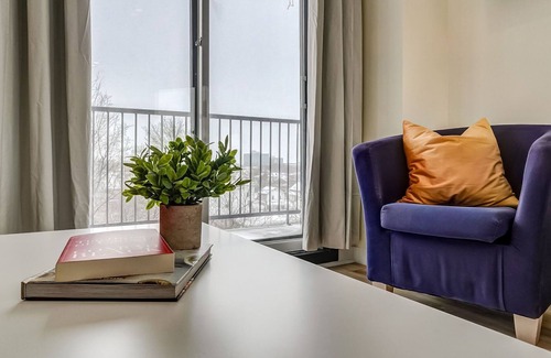 Hull Condo | The Hour Glass | No Service Fees | Gatineau Park