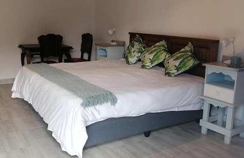 Komani House | The House Guesthouse - Fox's Lair, bachelor apartment near schools