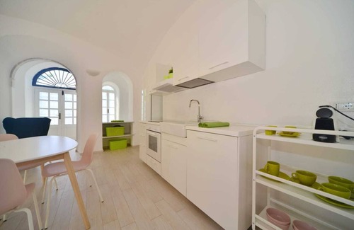 Santo Stefano al Mare Apartment | The house of the cat