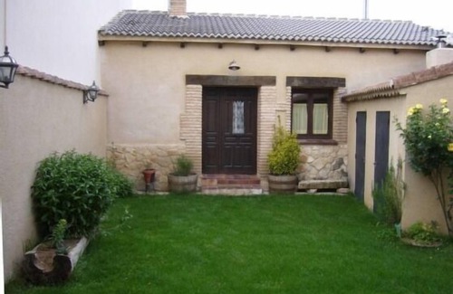 Turrubuelo Cottage | The House of the Chickens for 4 people
