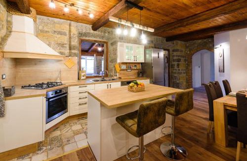 Dekani Apartment | The Hug of Nature