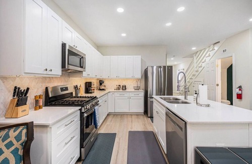 North Charleston House | The Hugo Hideout~Spacious 3br/2.5ba N. Chs home