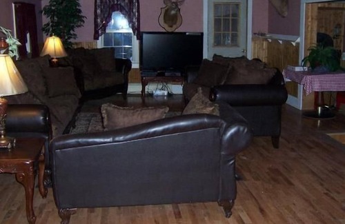 Lanesville Other | The Hunter Mt. House has special rates for smaller groups from Tuesday-Thursday