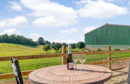 Alderbury House | The Hut At Hole Farm
