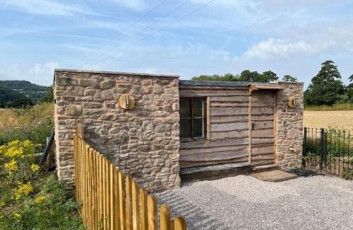 Walford Apartment | The Hut