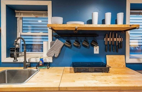 North Bergen House | The Hygge Way! 20 MIN TO NYC Times Sq.
