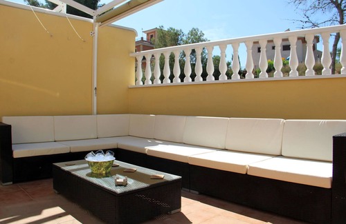 Lo Rufete House | The ideal home, outdoor space, games room, 3 bed 2 bath in El Galan