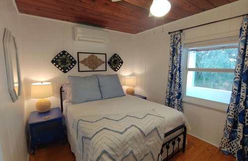 Mount Dora House | The Idle Hour Cottage - Walk to Downtown!