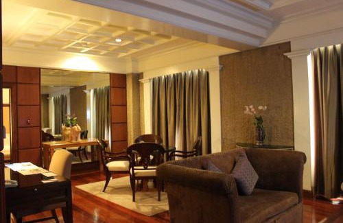 Nai Mueang Hotel | The Imperial Hotel & Convention Centre Korat