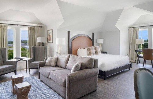 Stevensville Hotel | The Inn at Chesapeake Bay Beach Club