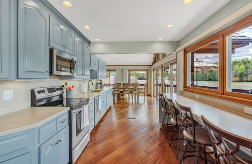 Moneta House | The Inner Banks - Lakefront chalet with 180-degree lake views, dock & beach