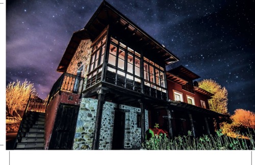 Prado Cottage | "The Interior of Gaia" a place to get lost.