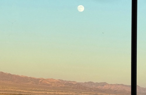 Bombay Beach House | The Invisible Bus of the Desert