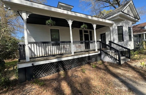 Bogalusa House | The Isabella - Beautifully Revived Historic House - 2 blocks from the IP Mill