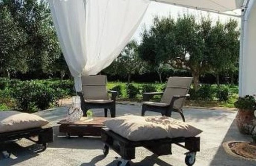 Portopalo di Capo Passero Apartment | The court of the olive trees
