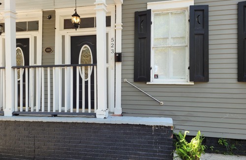 Beach Institute Condo | The James Leonard House with Pool!