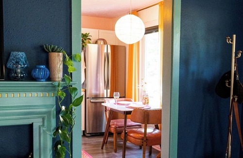 Windsor Park House | The Jewel Box—Historic Tiny Home by Bottleworks—Walk to Mass Ave Indianapolis