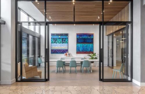 Spring Hill Hotel | The Johnson Brisbane - Art Series
