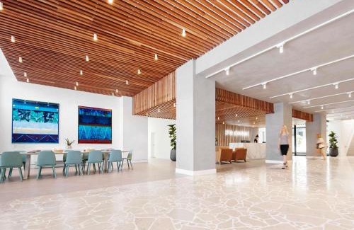 Spring Hill Hotel | The Johnson Brisbane - Art Series