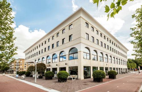 Stadionbuurt Hotel | The July - Twenty Eight