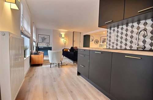Saint-Laurent Apartment | The KAT105 - 3 bedrooms