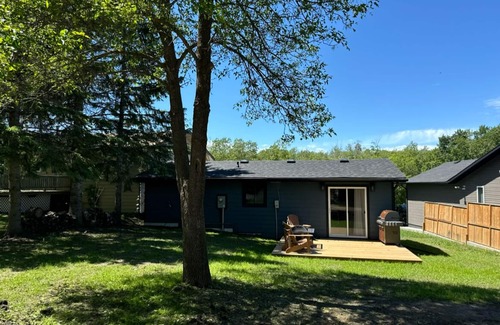 Kenosee Lake House | The Kenosee House