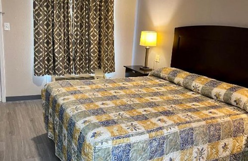 Kinder Hotel | The Kinder Inn