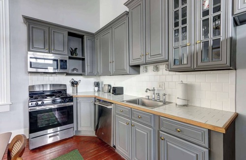 Savannah Victorian District House | The Koi Estate | Historic Charm | Dual Balconies!