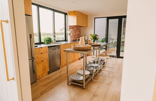 Muriwai Apartment | The KULA Shala - Muriwai Beach