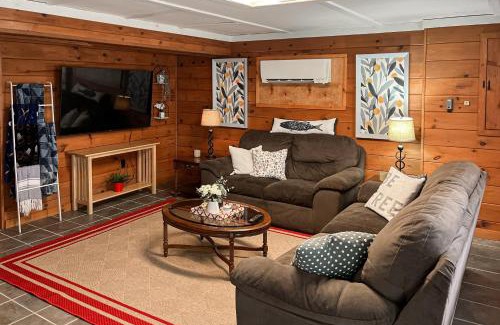 Monmouth House | The Lake House at Monmouth