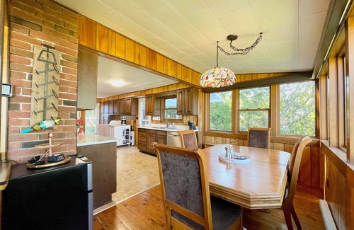Port Elgin Cottage | "The Lake House" With Spectacular Views! Steps to Beach!