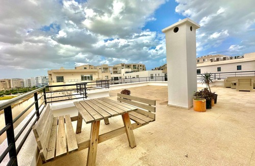 Les Berges Du Lac II Apartment | The Lake View spacious with amazing terrace