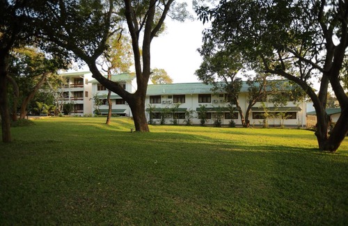 New Town Hotel | The Lakeside at Nuwarawewa