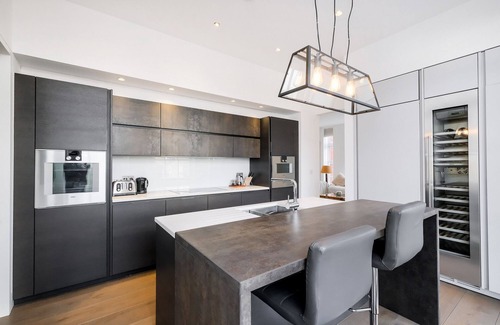 St. Mary's Park Apartment | The Lanterns | Pro-Managed