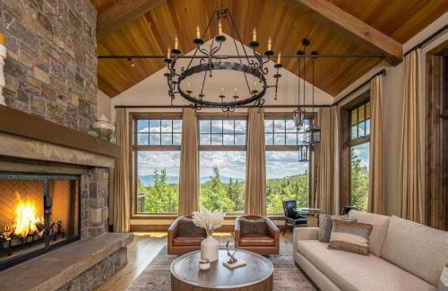 Spanish Peaks House | The Last Best Chalet