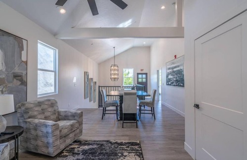 Hurricane House | The Latitude Adjustment, located close to Golf,Sand Dunes, Reservoir & National Parks