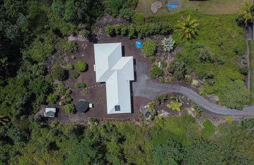 Keaau Apartment | The Laughing Gecko-Cozy Hawaiian Hideaway!