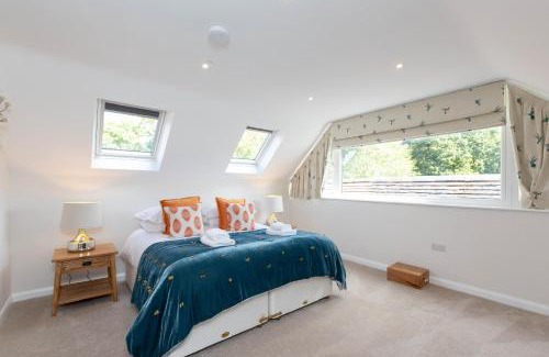 Eaton Mascott House | The Lawley