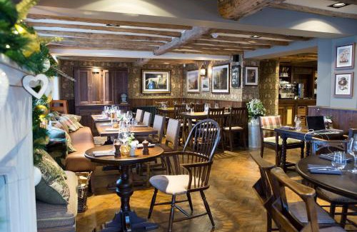 Prestbury Bed & Breakfast | The Legh Arms Prestbury