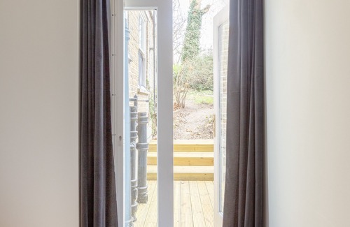 Pembridge Apartment | The Lempicka – 2 Bedroom Flat and Garden in Notting Hill