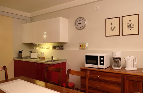 Cannaregio Apartment | the Levantine - apartment with private courtyard and overlooking canal