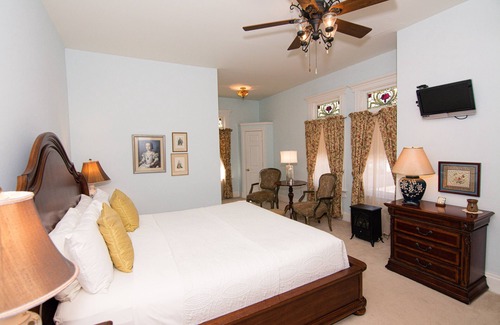 Meyersdale Bed & Breakfast | The Levi Deal Mansion Bed & Breakfast