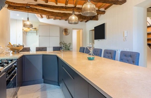 Mologno Villa | The Liberties · Luxury Villa in Barga Old Town